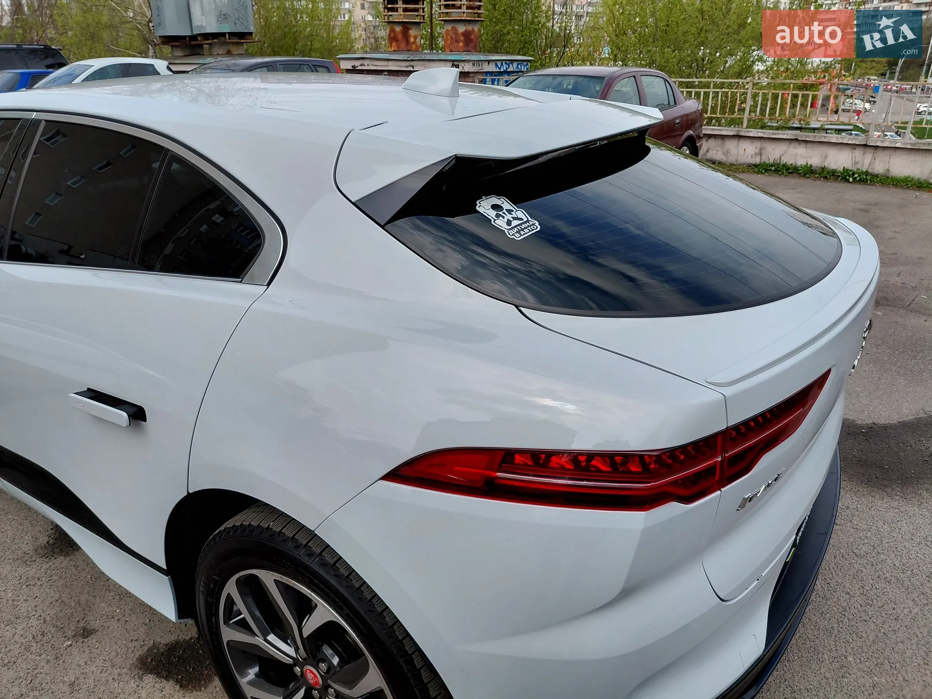 2019 Jaguar I-Pace - мініатюра 15
