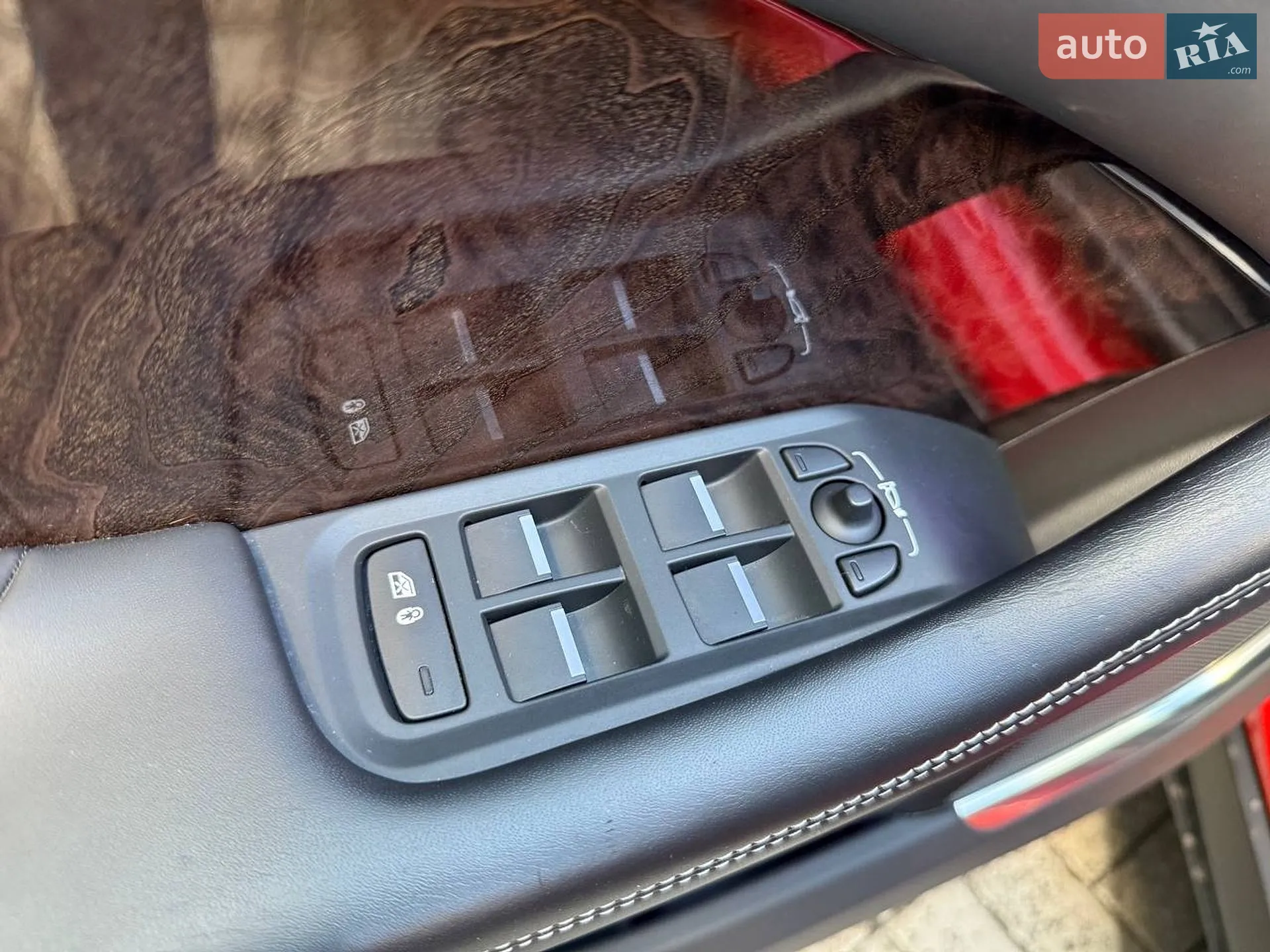 2019 Jaguar I-Pace - мініатюра 15