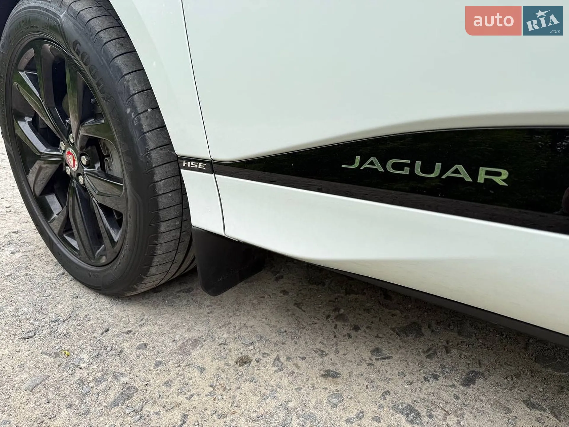 2019 Jaguar I-Pace - мініатюра 12