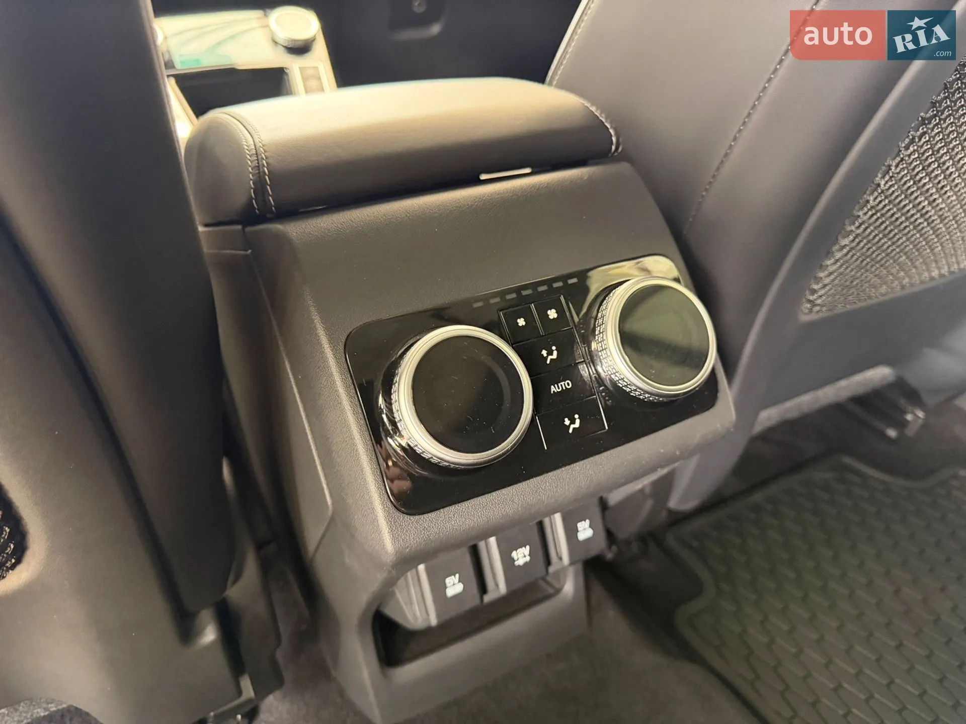 2019 Jaguar I-Pace - мініатюра 27