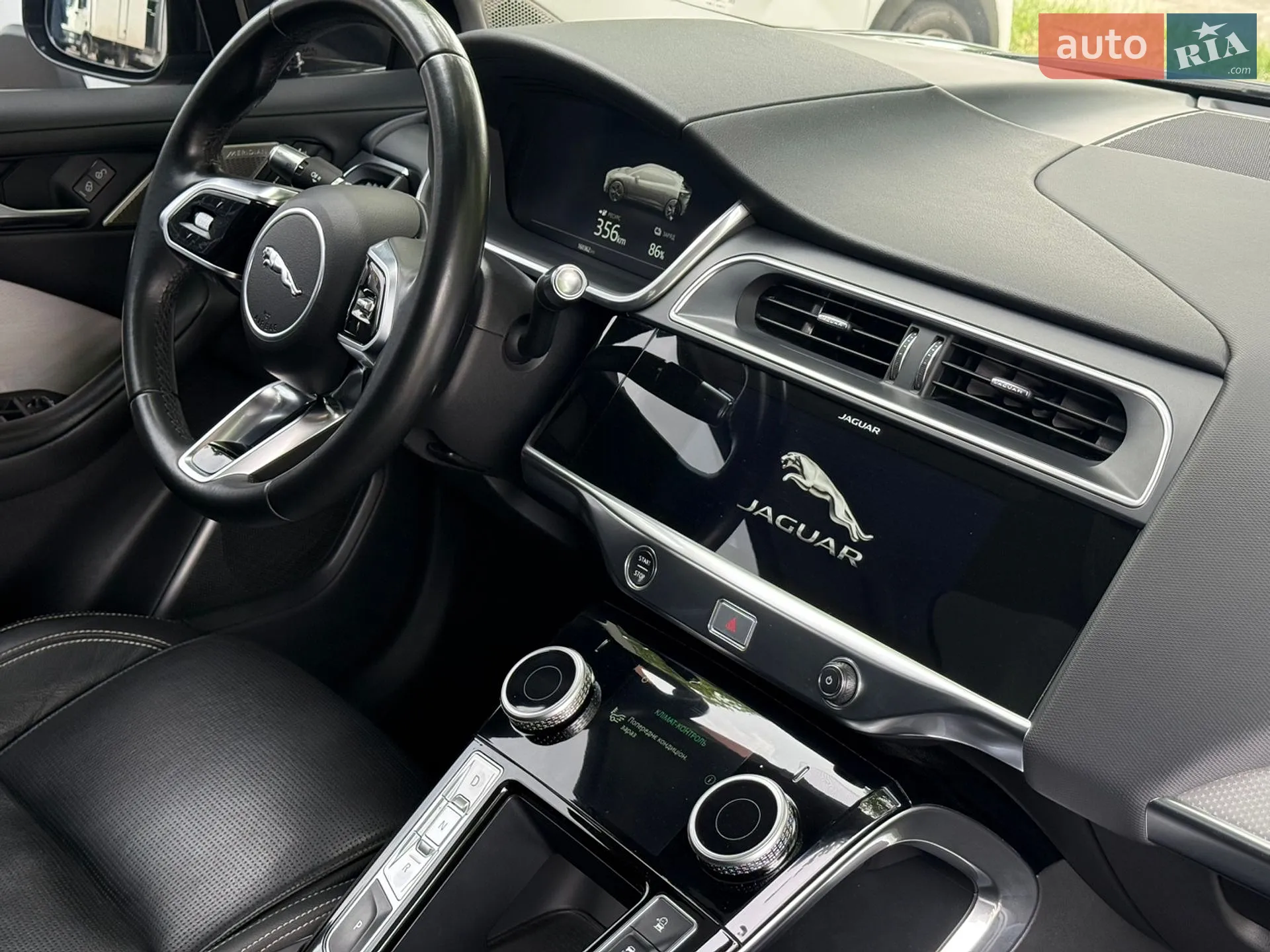 2019 Jaguar I-Pace - мініатюра 30