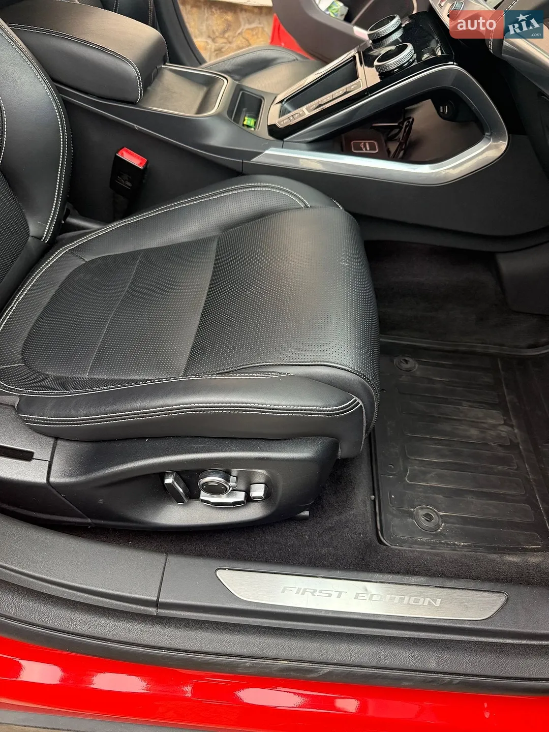 2019 Jaguar I-Pace - мініатюра 12
