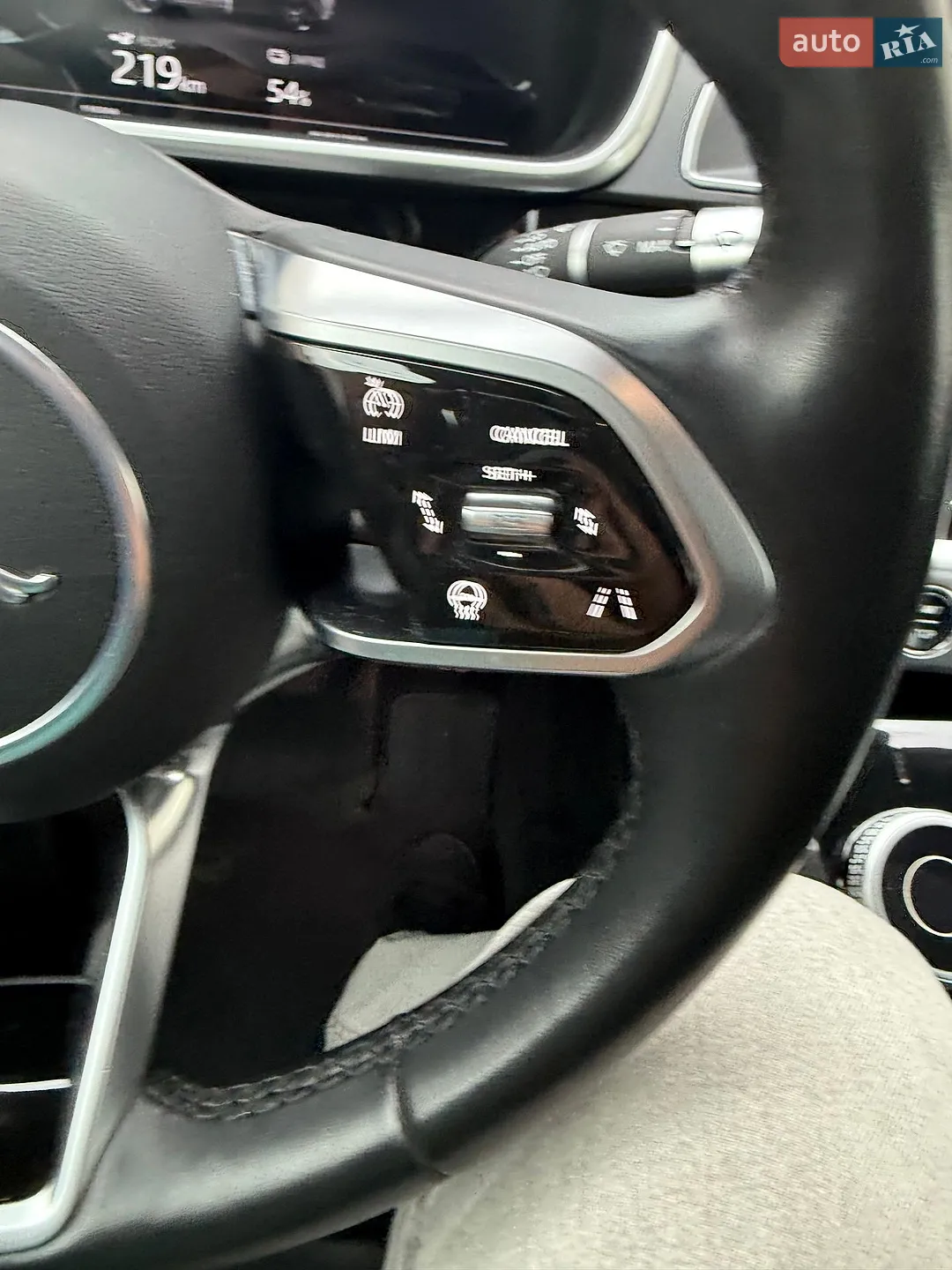 2019 Jaguar I-Pace - мініатюра 20