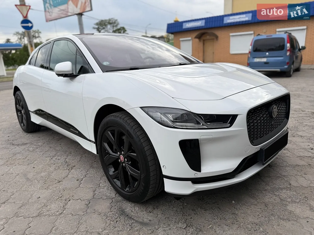 2021 Jaguar I-Pace - мініатюра 15
