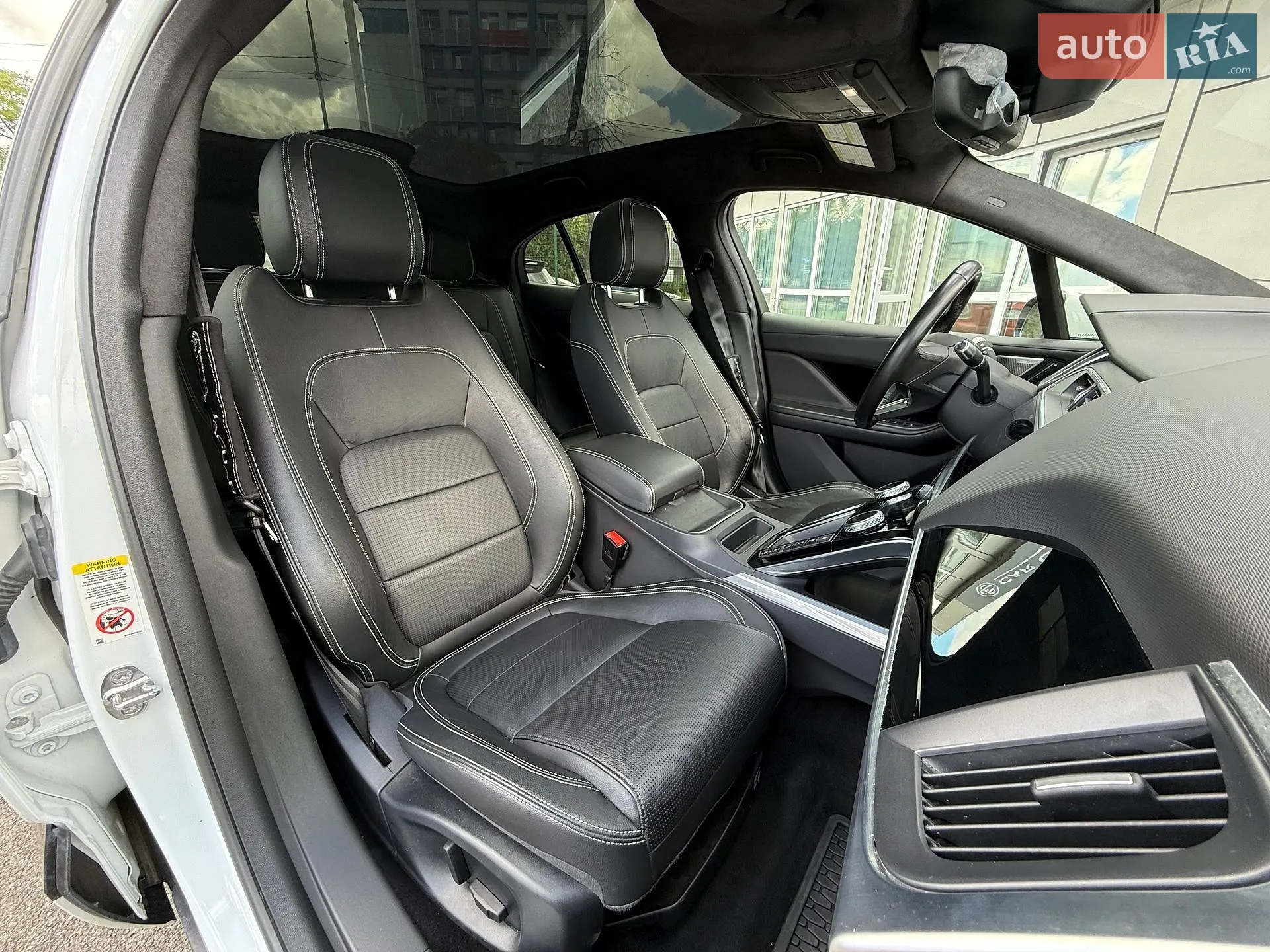 2019 Jaguar I-Pace - мініатюра 14
