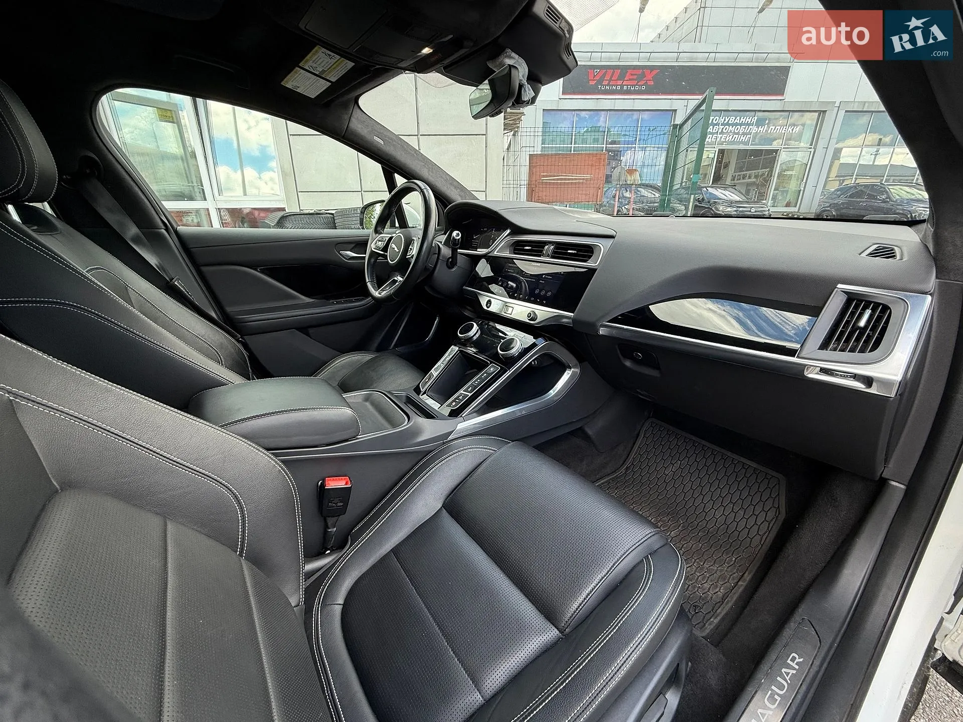2019 Jaguar I-Pace - мініатюра 15