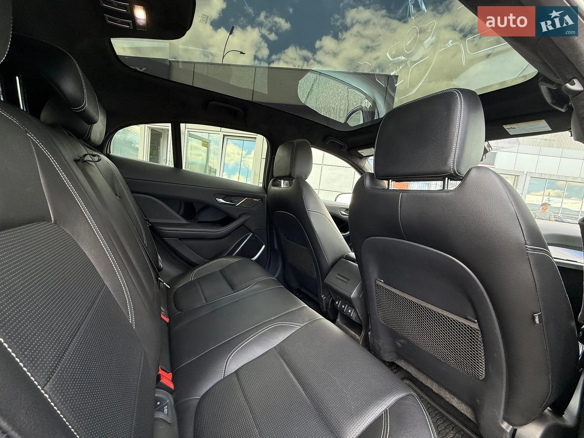 2019 Jaguar I-Pace - мініатюра 21