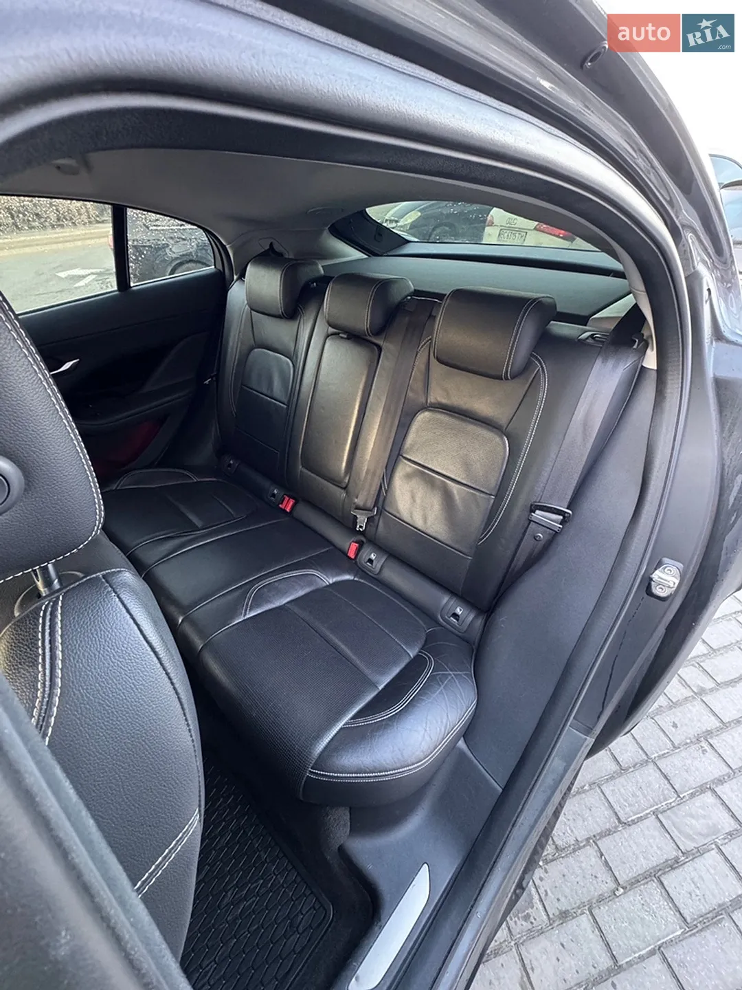 2019 Jaguar I-Pace - мініатюра 16