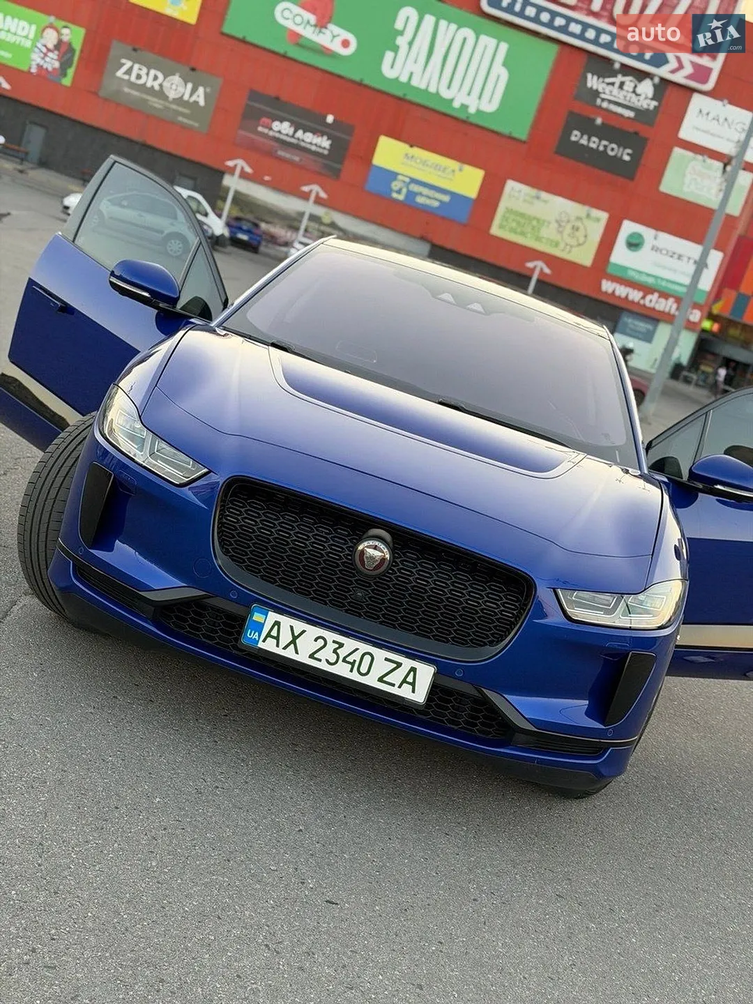 2019 Jaguar I-Pace - мініатюра 2