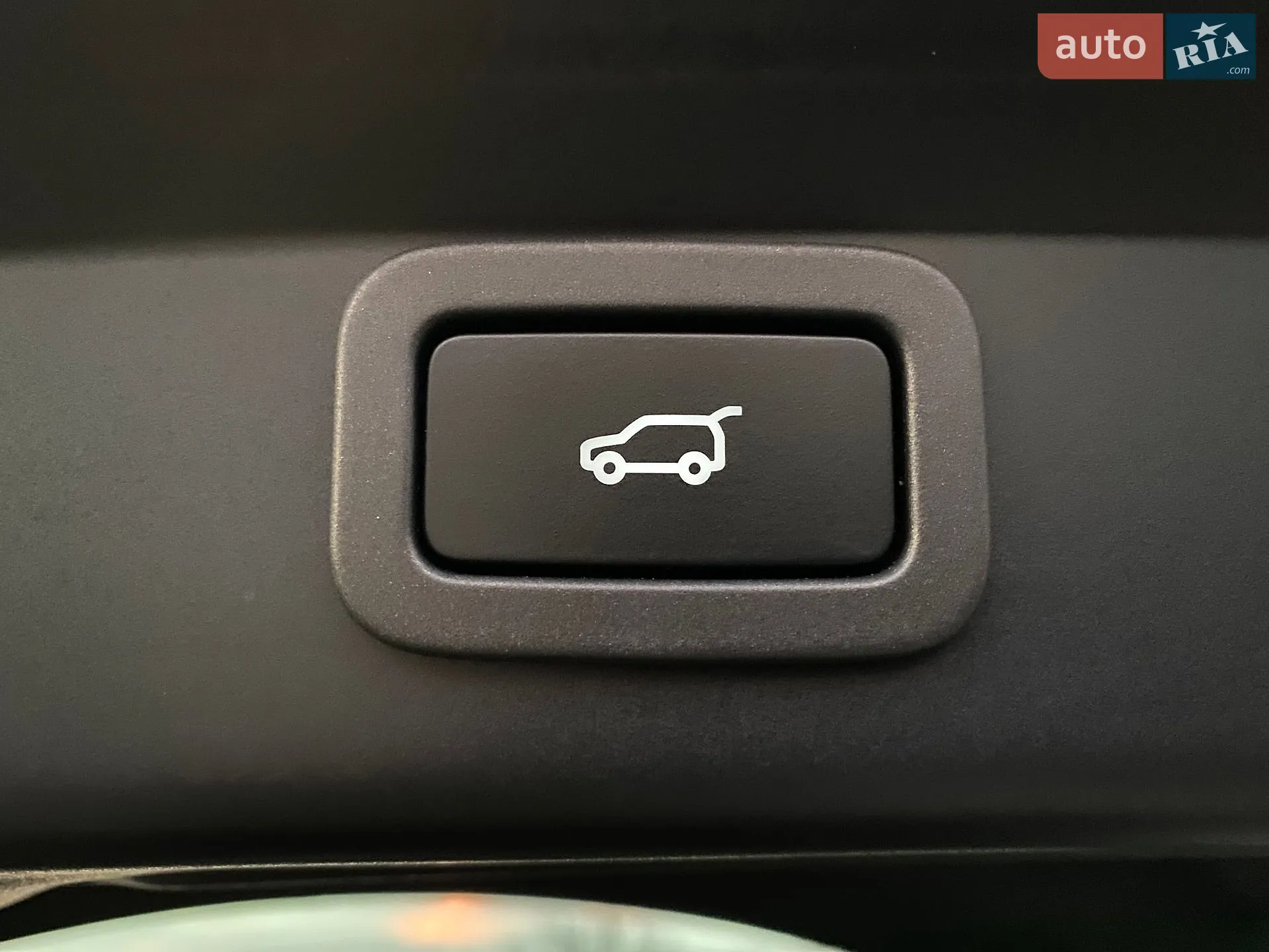 2019 Jaguar I-Pace - мініатюра 15