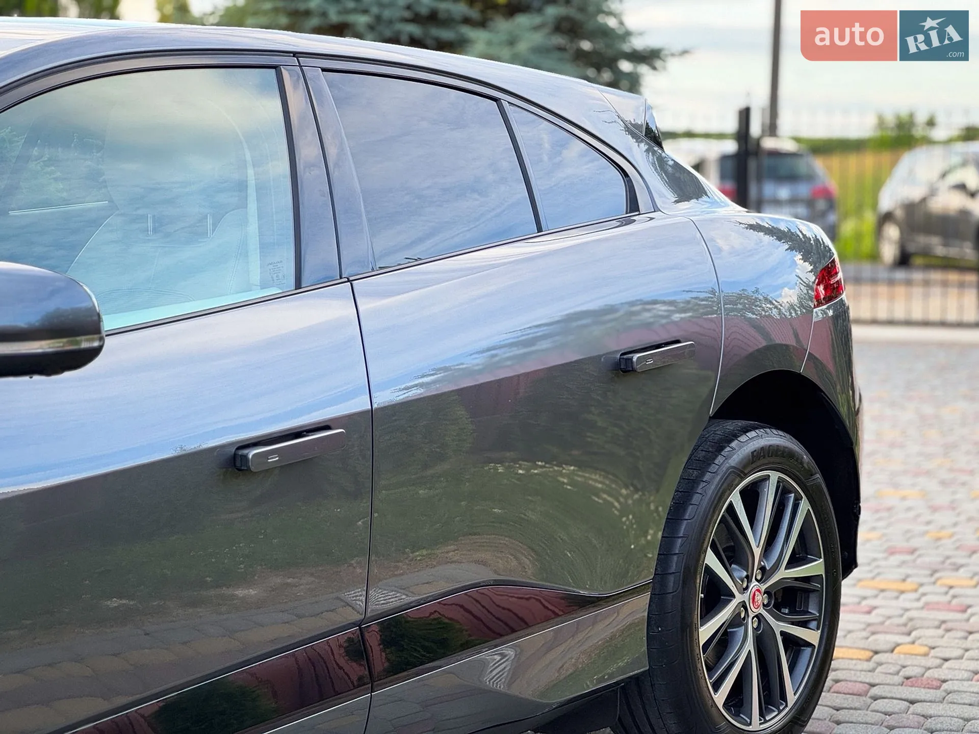2019 Jaguar I-Pace - мініатюра 20