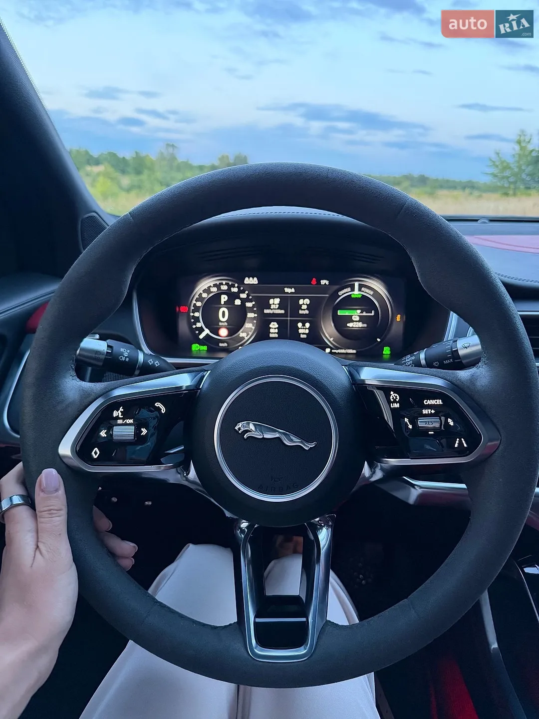 2019 Jaguar I-Pace - мініатюра 18