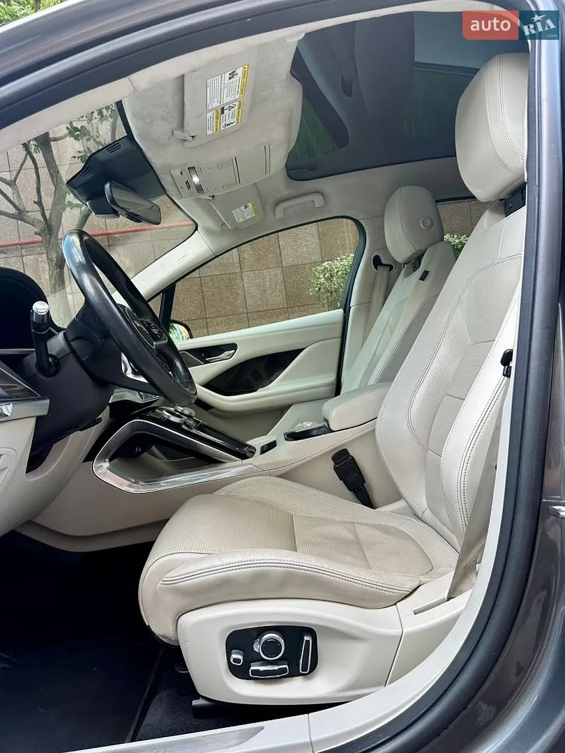2019 Jaguar I-Pace - мініатюра 13