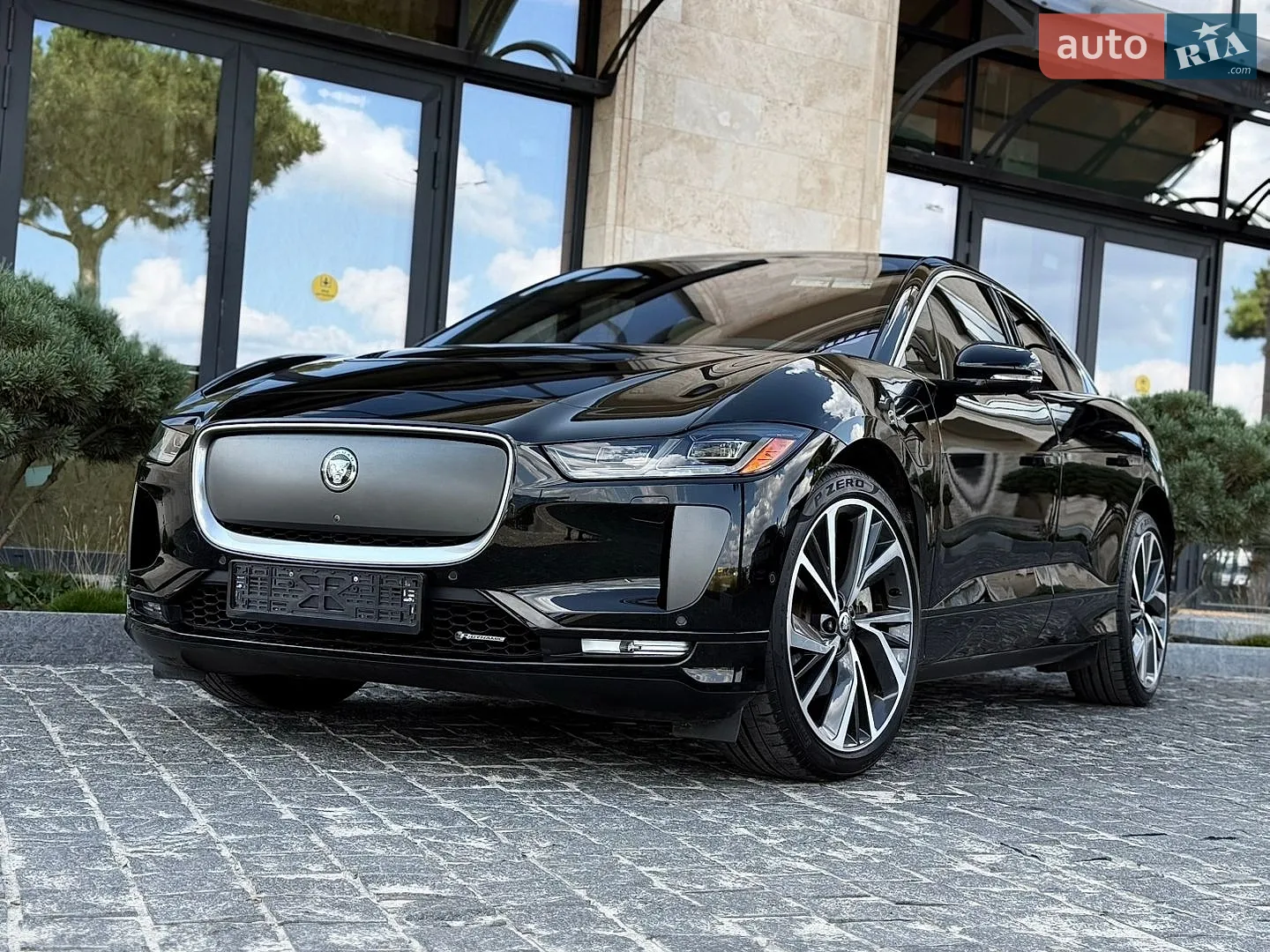 2023 Jaguar I-Pace - мініатюра 4