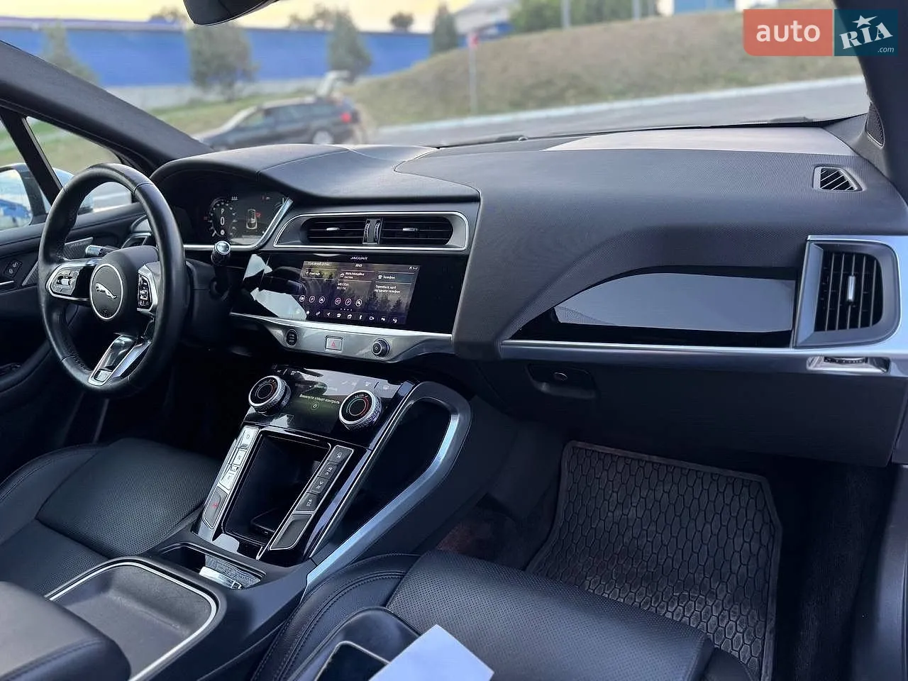 2019 Jaguar I-Pace - мініатюра 9
