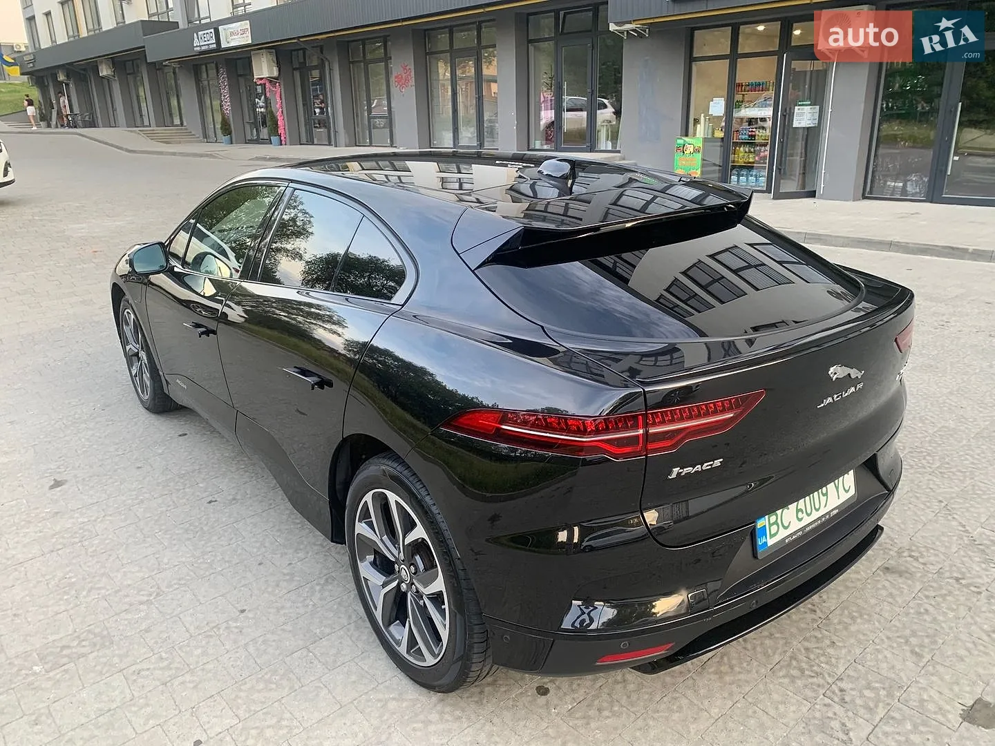 2019 Jaguar I-Pace - мініатюра 16