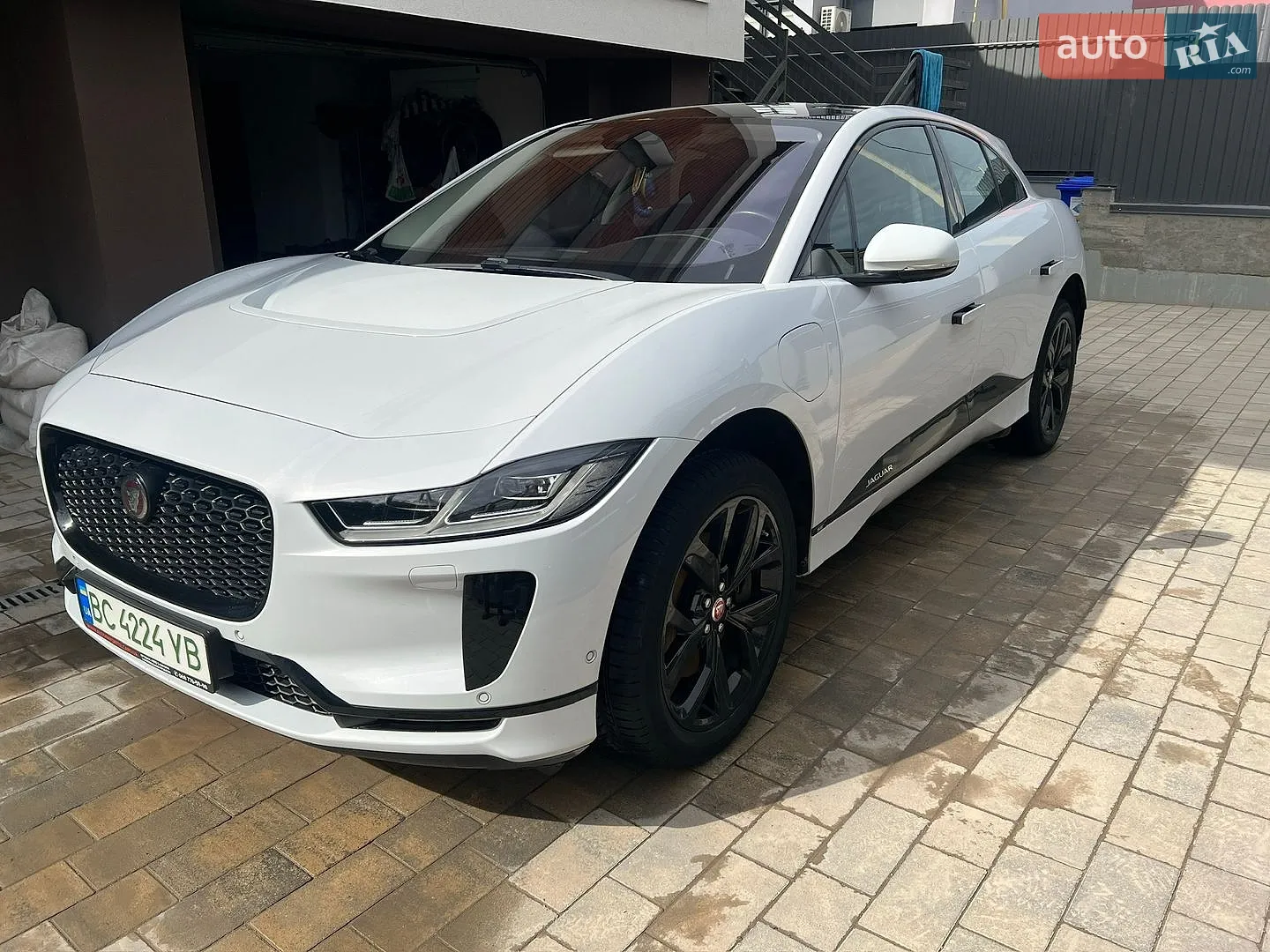 2019 Jaguar I-Pace - мініатюра 2