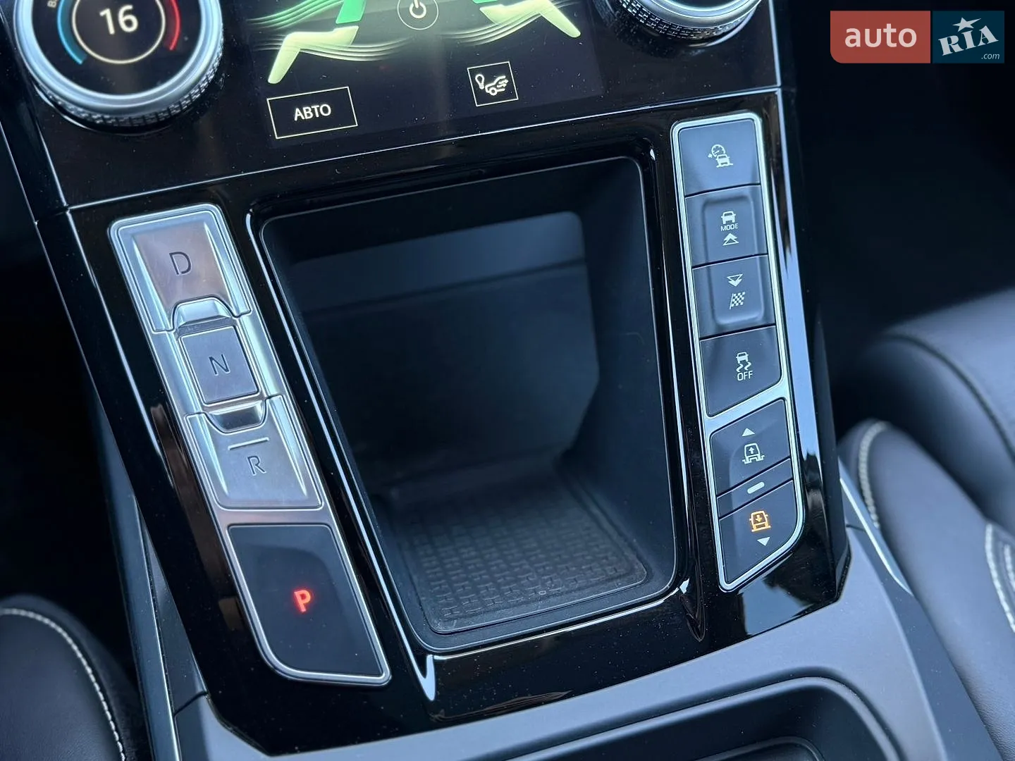 2019 Jaguar I-Pace - мініатюра 39