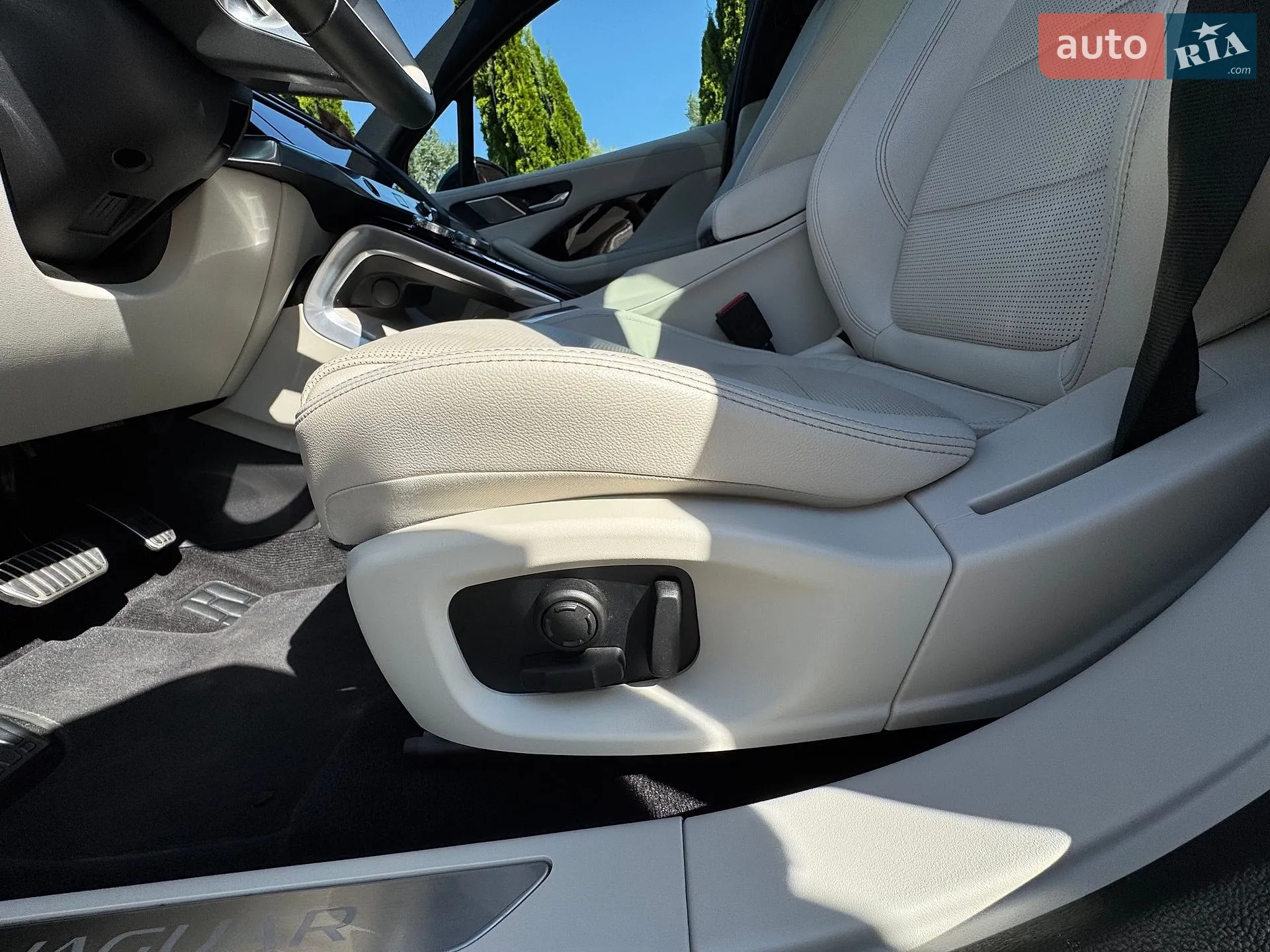2023 Jaguar I-Pace - мініатюра 18