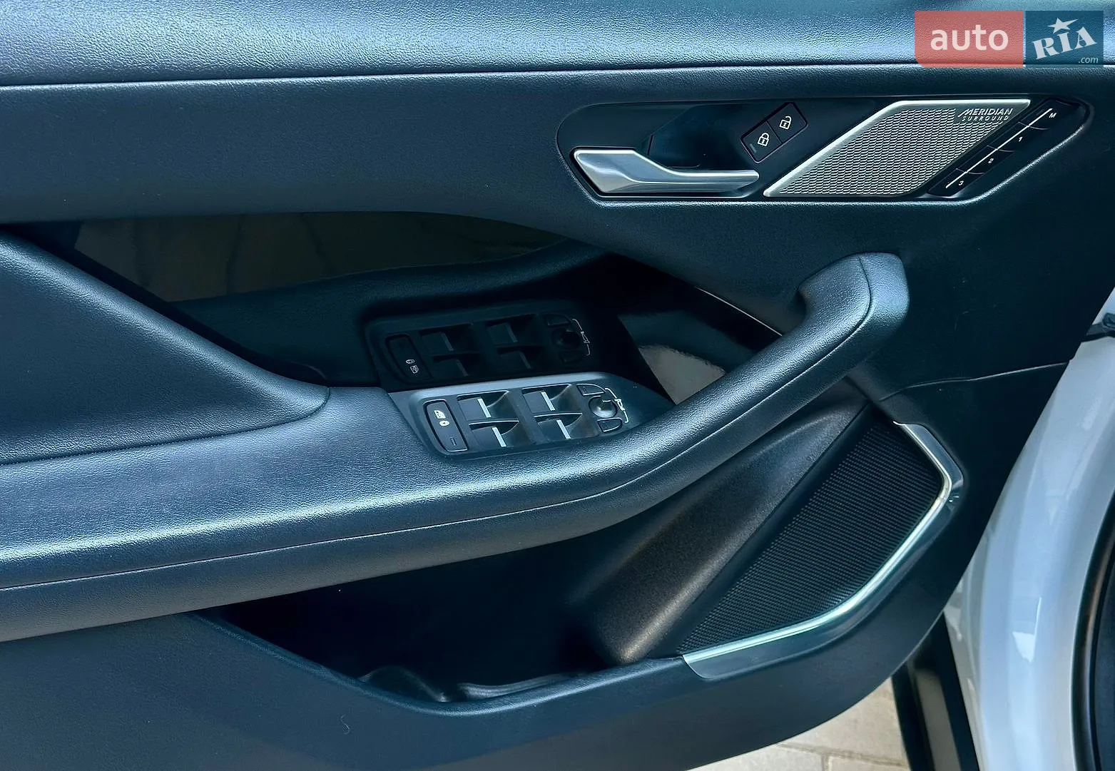 2021 Jaguar I-Pace - мініатюра 27