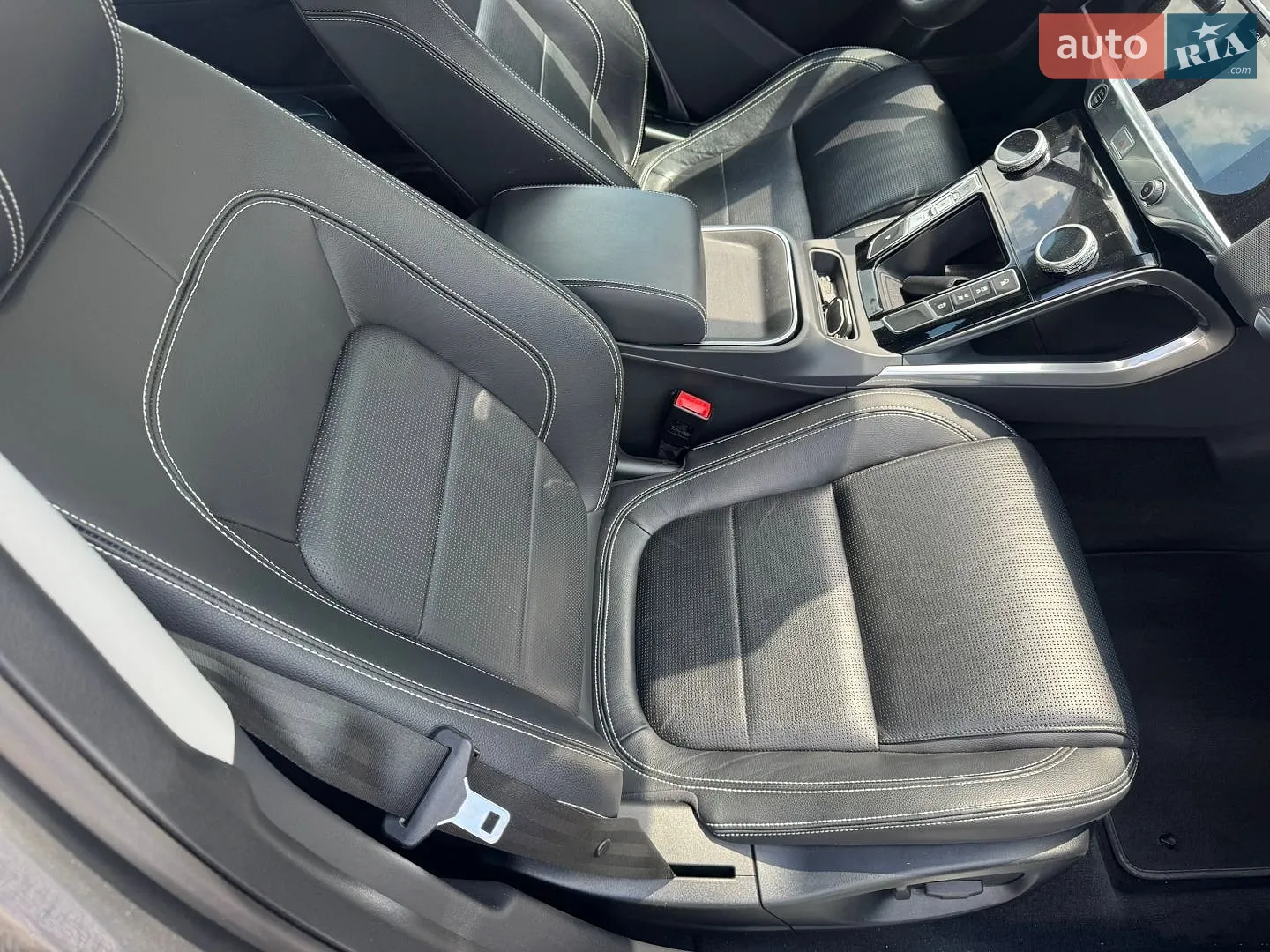 2019 Jaguar I-Pace - мініатюра 37