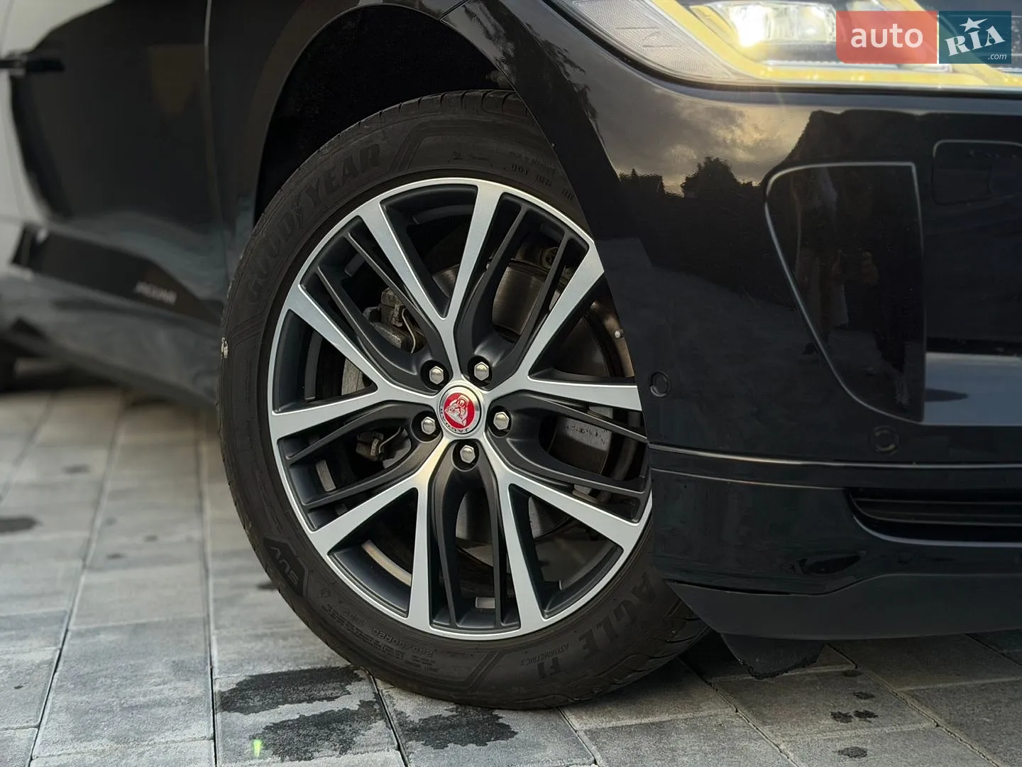 2019 Jaguar I-Pace - мініатюра 11