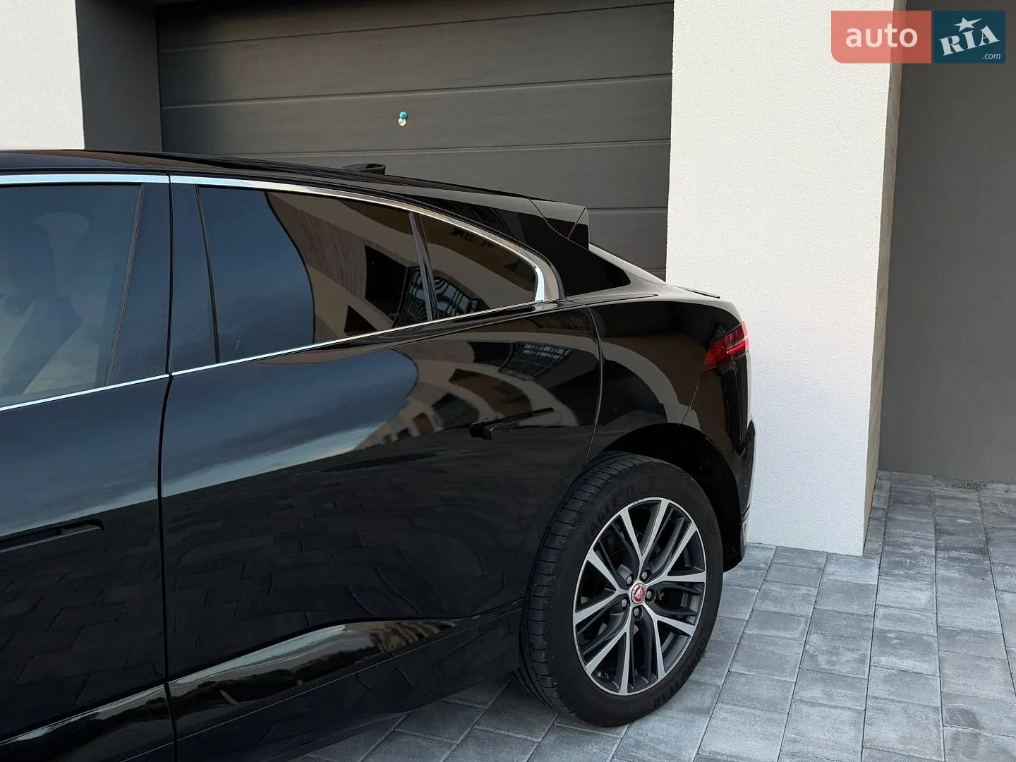 2019 Jaguar I-Pace - мініатюра 16