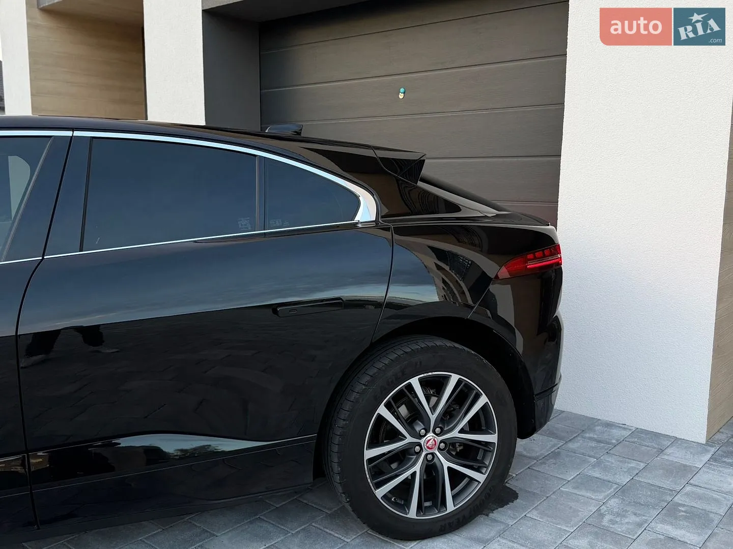 2019 Jaguar I-Pace - мініатюра 18