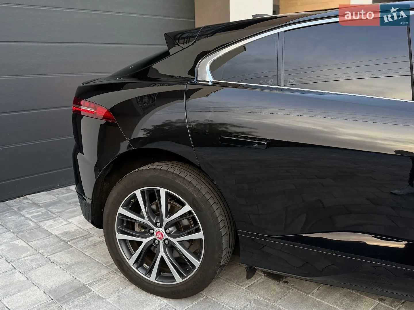 2019 Jaguar I-Pace - мініатюра 21
