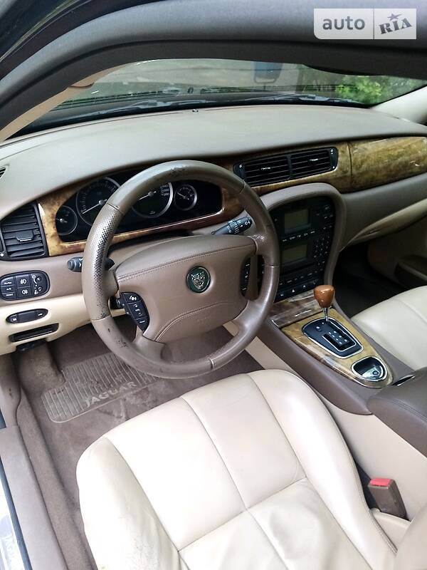 Седан Jaguar S-Type 2006 в Николаеве