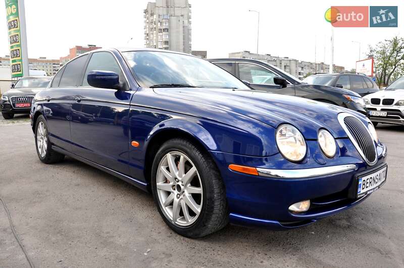 Седан Jaguar S-Type 2001 в Львові