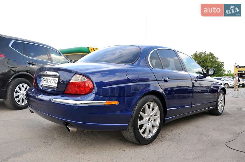 Седан Jaguar S-Type 2001 в Львові
