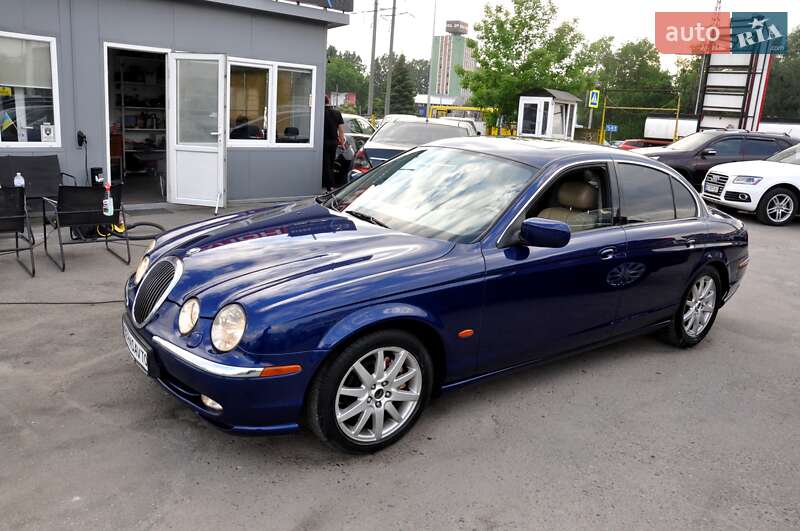 Седан Jaguar S-Type 2001 в Львові