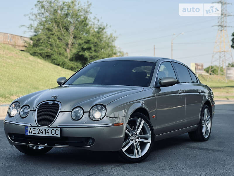 Седан Jaguar S-Type 2005 в Дніпрі