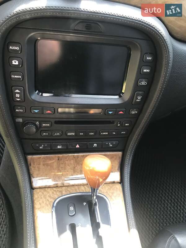 Седан Jaguar S-Type 2006 в Владимире