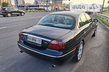 Седан Jaguar S-Type 2006 в Киеве