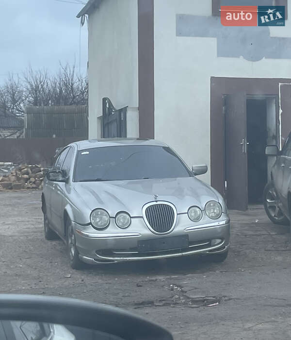Седан Jaguar S-Type 2001 в Первомайську