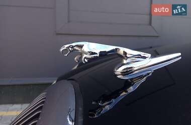 Седан Jaguar S-Type 2000 в 