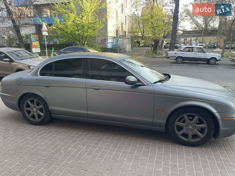 Седан Jaguar S-Type 2004 в Киеве