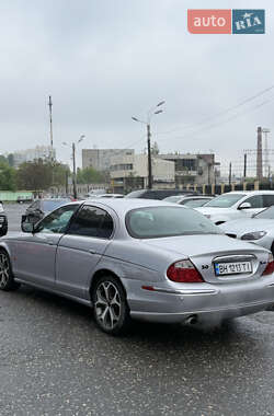 Седан Jaguar S-Type 2001 в 