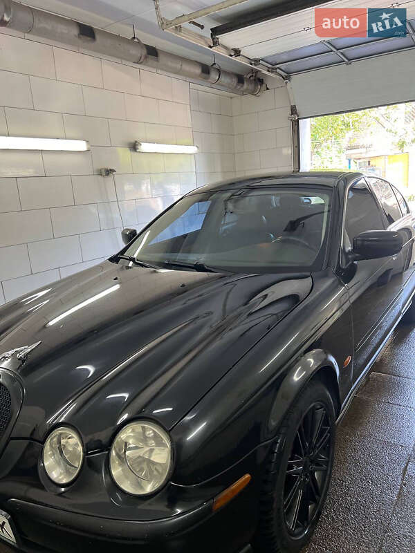 Седан Jaguar S-Type 2000 в Днепре
