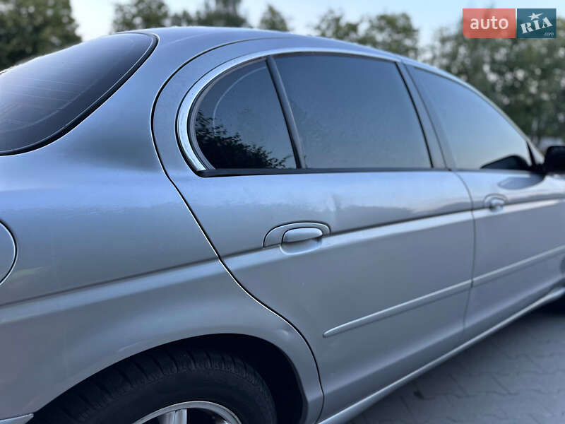 Седан Jaguar S-Type 2000 в Белой Церкви