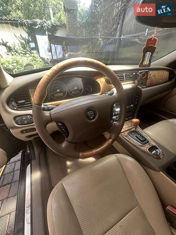 Седан Jaguar S-Type 2004 в Одессе