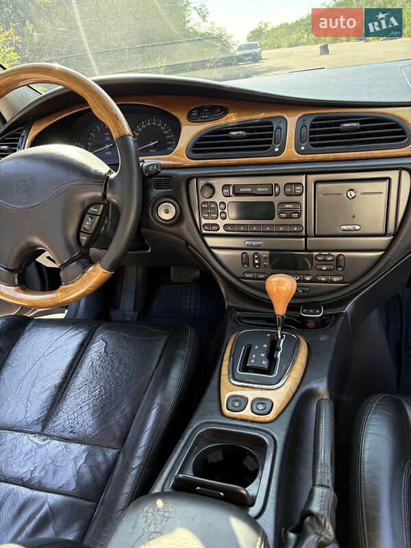 Седан Jaguar S-Type 2000 в Киеве