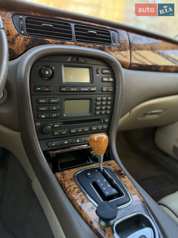 Седан Jaguar S-Type 2007 в Днепре