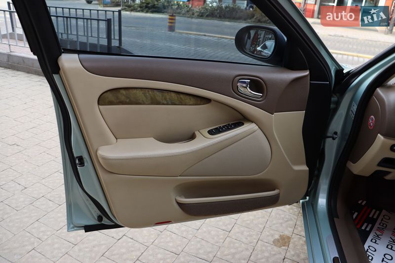 Седан Jaguar S-Type 2006 в Львове