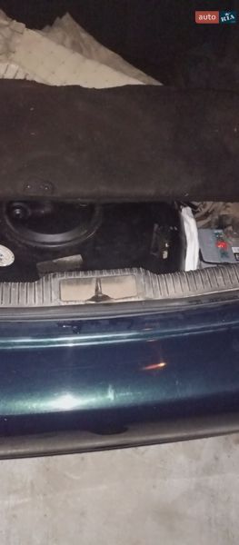 Седан Jaguar S-Type 2000 в Лубнах