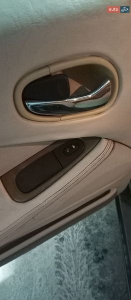 Седан Jaguar S-Type 2000 в Лубнах