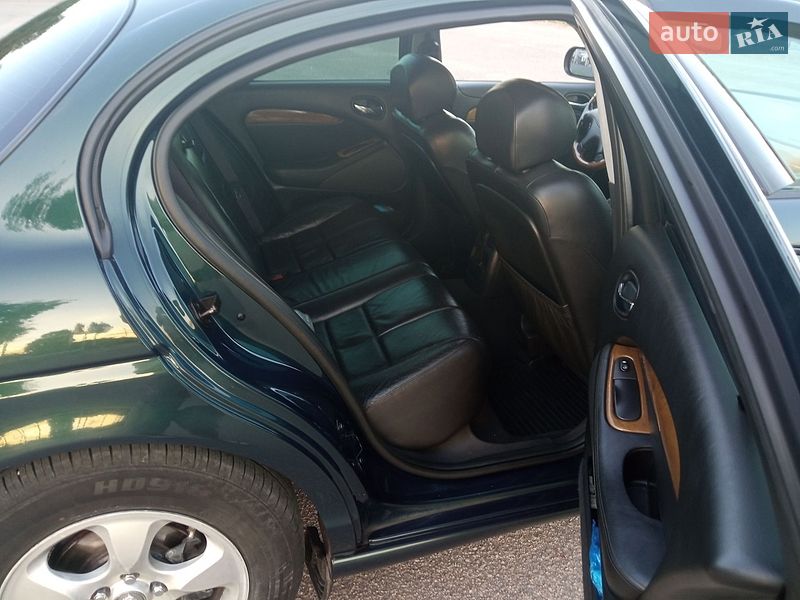 Седан Jaguar S-Type 2000 в Кропивницком