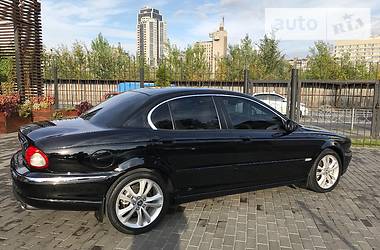 Седан Jaguar X-Type 2006 в Киеве